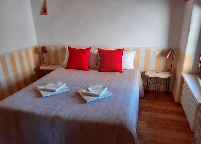 La Casa Torre Πανσιόν 3*